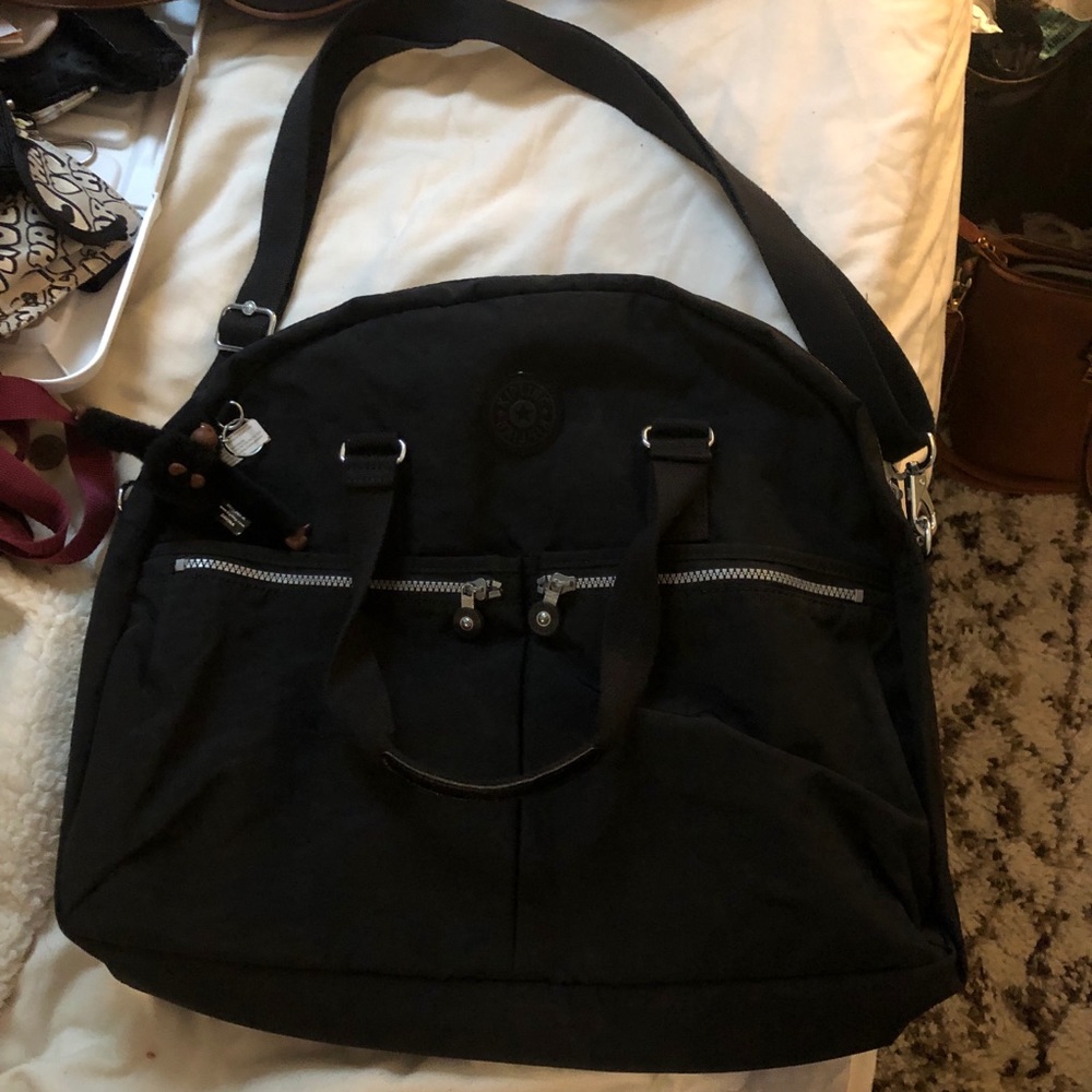 Large Kipling shoulder duffle travel back NWOT